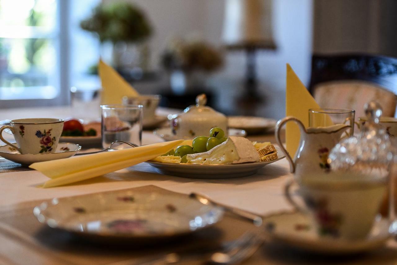 Maras Manor Hotel Turlava Eksteriør billede
